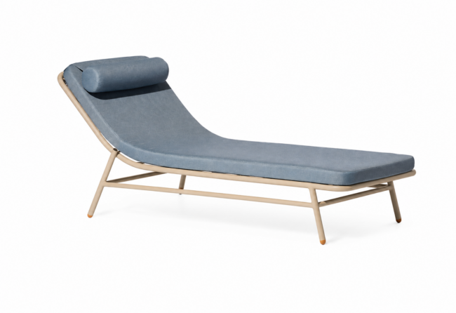 Bask Chaise Lounge