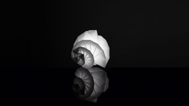 Luminária de mesa Mendori