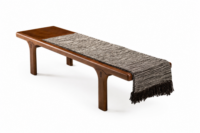 Paricá Bench